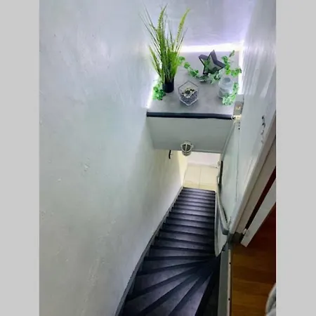 Maison 2 - - 4 Pers - 300m Metro Dom wakacyjny *